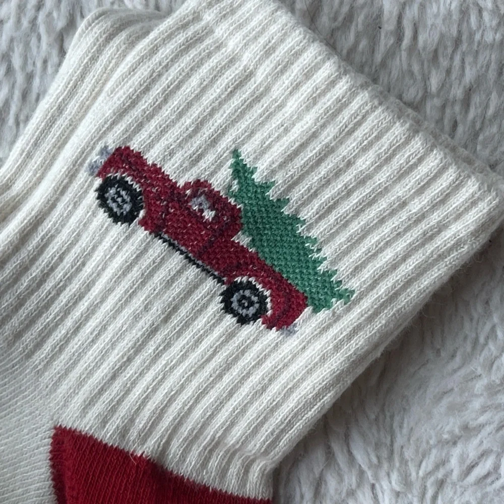 American Eagle nwt Christmas holiday winter boyfriend novelty socks